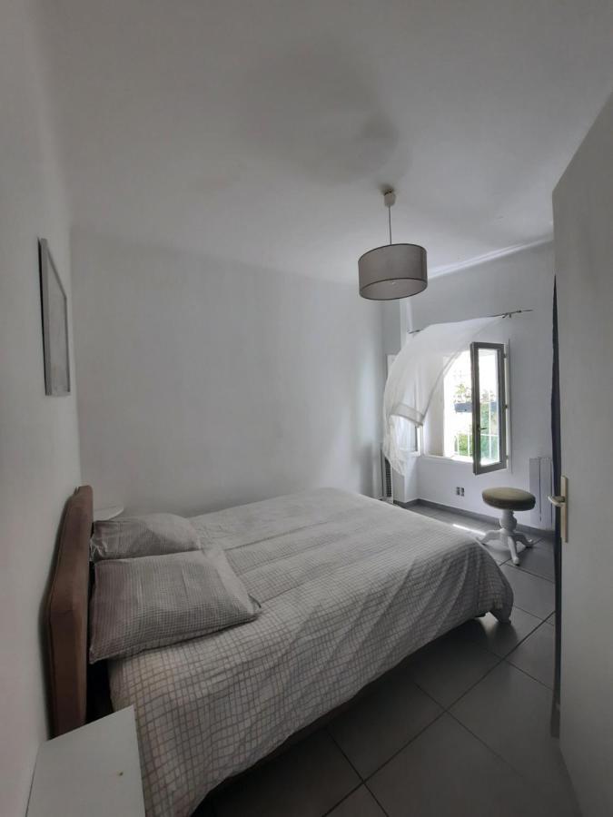 Agreable Appartement T2 Proche Centre Nîmes Extérieur photo
