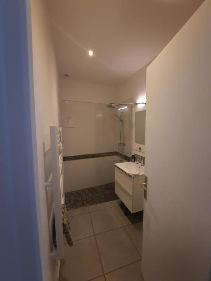 Agreable Appartement T2 Proche Centre Nîmes Extérieur photo