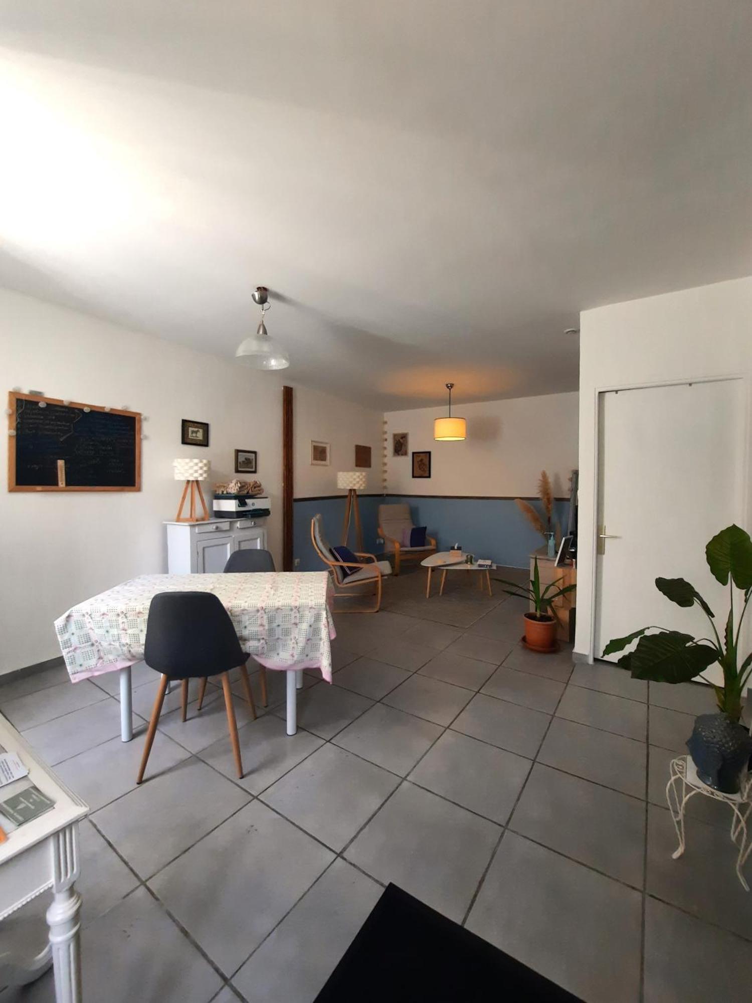 Agreable Appartement T2 Proche Centre Nîmes Extérieur photo